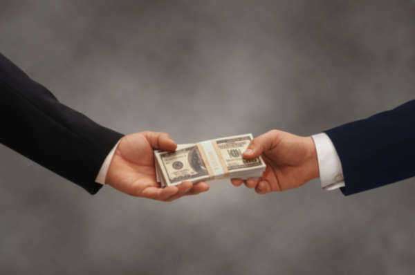 Cultural Differences and Customs in Bribery